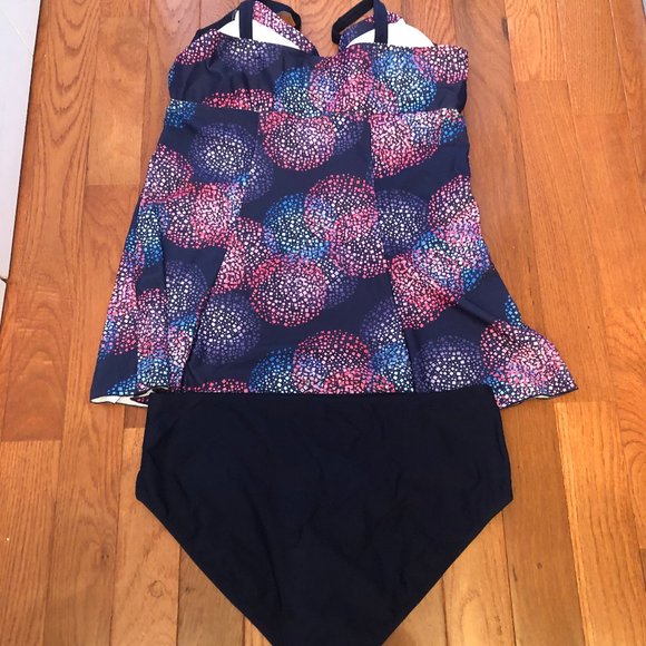 COPY - 2 Piece Bathing Suit Size XXL NWOT - Picture 2 of 5